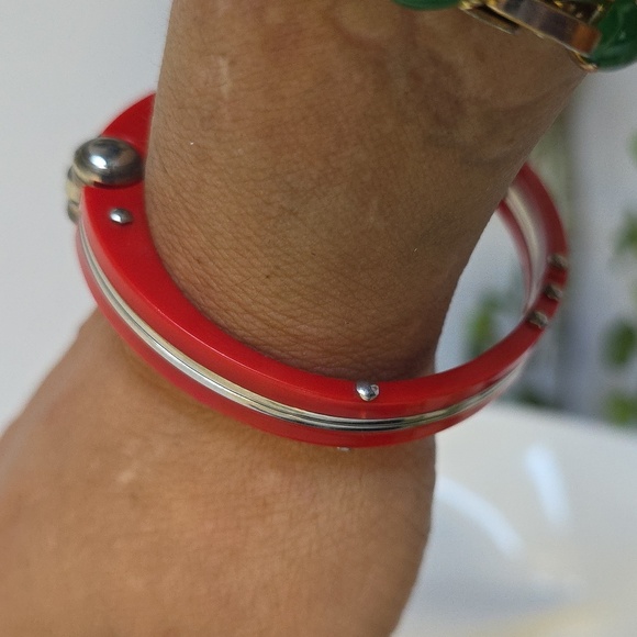 Unique Red Acrylic and Silver Stainless Steel Handcuff Style Bracelet - Picture 12 of 12
